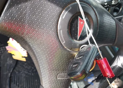 2005 Pontiac Vibe from USA, damaged, VIN 5Y2SL63895Z457882